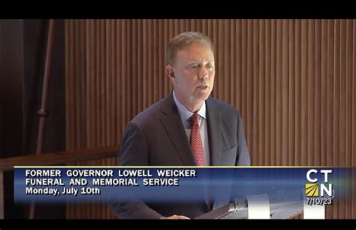 Lowell P. Weicker Jr., former CT governor and senator, dies