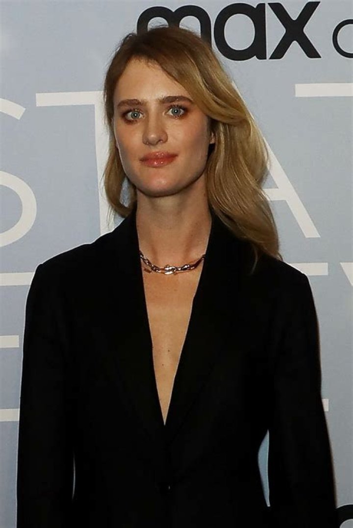 Mackenzie Davis photo 769863 theplace2.ru Mackenzie davis
