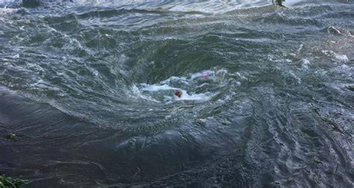 Man dies after an underwater sinkhole creates a dangerous whirlpool