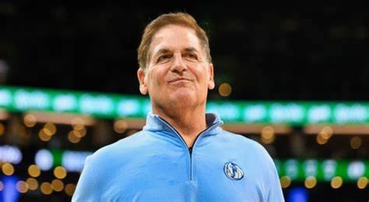 Mark Cuban to take his trolling of Trump to the front row of Monday's