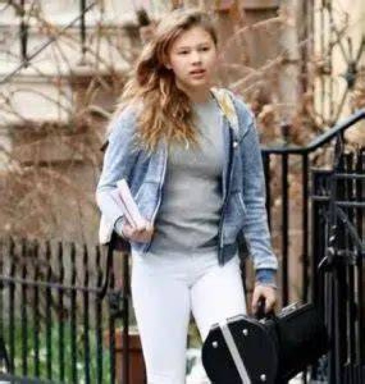 Matilda Ledger Bio, Age, Net Worth, Height, Single, Facts