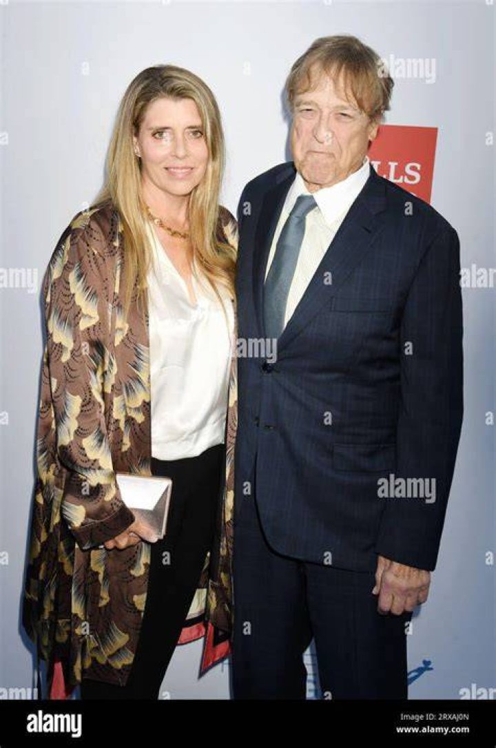 Meet Anna Beth Goodman Who Happens To Be John Goodman’s Wife of Many Years