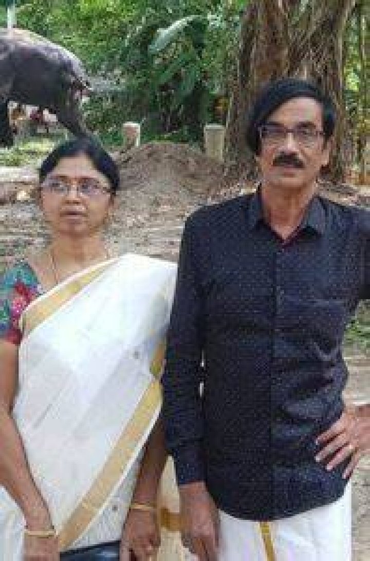 Meet Manobala Wife, Usha Mahadevan