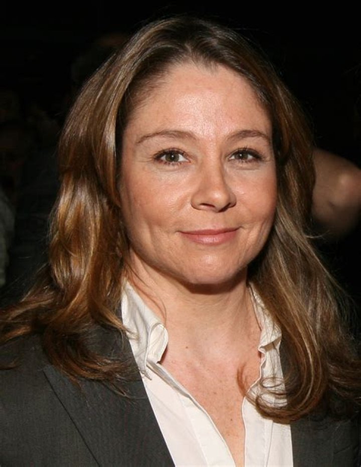 megan follows net worth Megan follows, Megan, Reign catherine