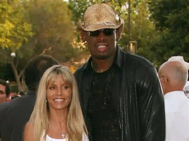 Michelle Moyer's Marital Status Unveiled: Uncovering The Truth
