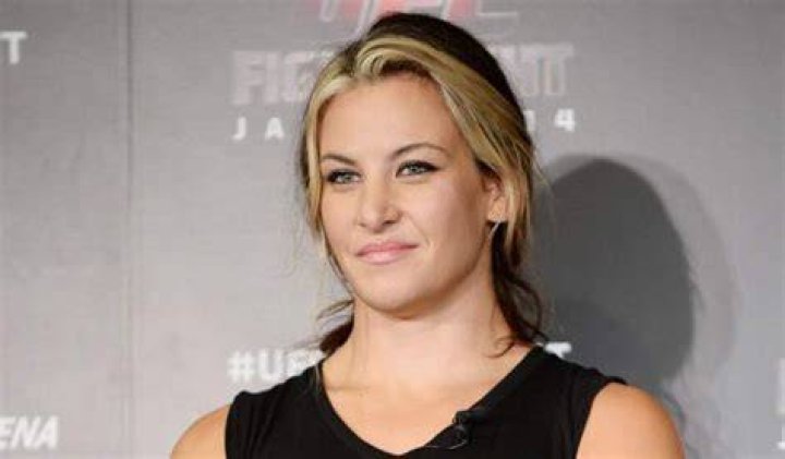 Miesha Tate Height, Weight, Age, Boyfriend, Family, Facts, Biography