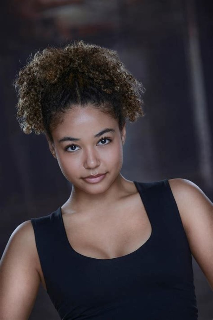 Millie Davis Biography, Height & Life Story Super Stars Bio