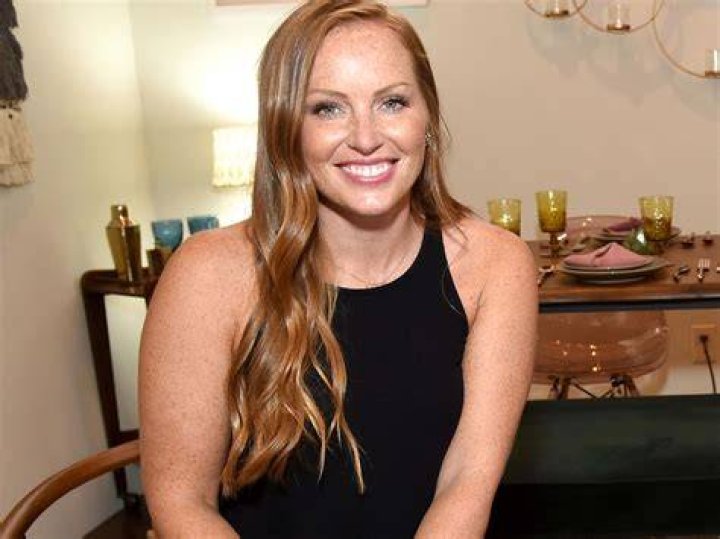 Mina Starsiak Hawk: Defying Age Barriers In Real Estate