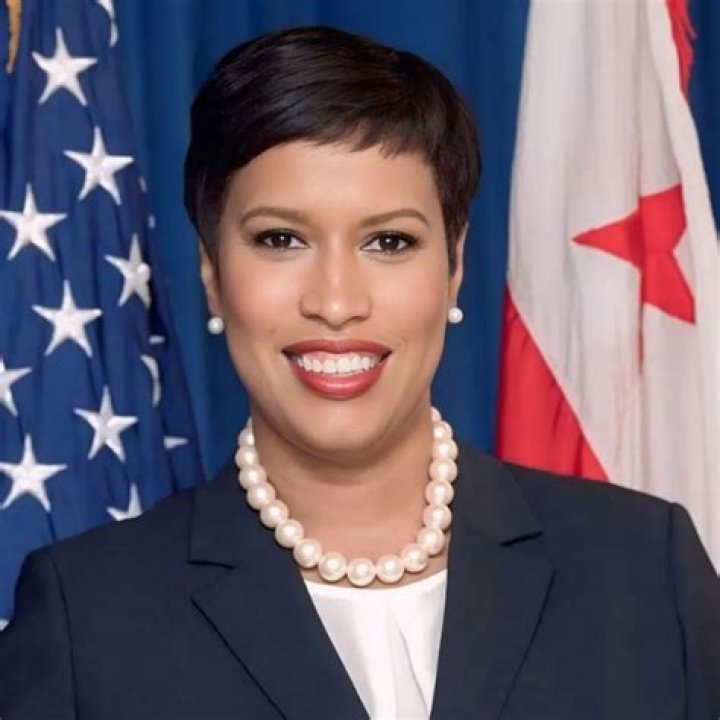 Muriel Bowser salary and net worth