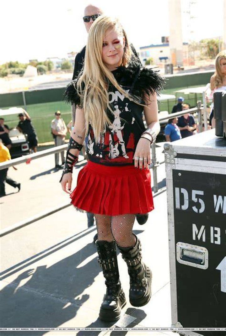 MyModa adlı kullanıcının Avril Lavigne panosundaki Pin