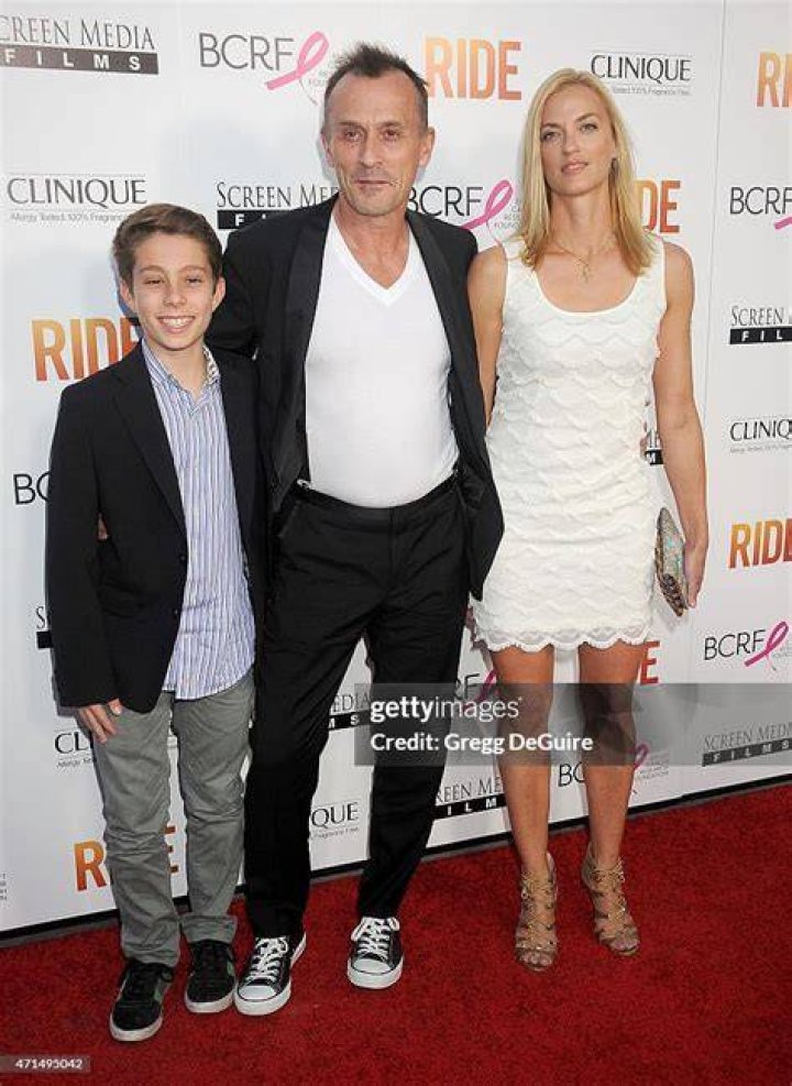 Nadine Kary Age: 10 Facts On Robert Knepper’s Wife
