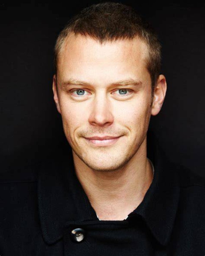 New Zealand actor Michael Dorman and his wife Marie Jachimoicz arrive