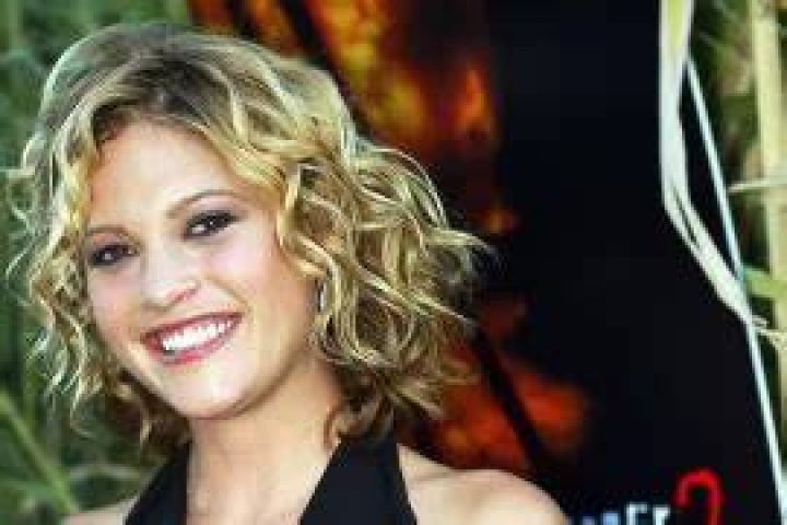 Nicki Aycox parents: Margaret Aycox, Gary Aycox