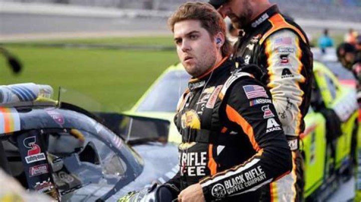 Noah Gragson net worth and salary