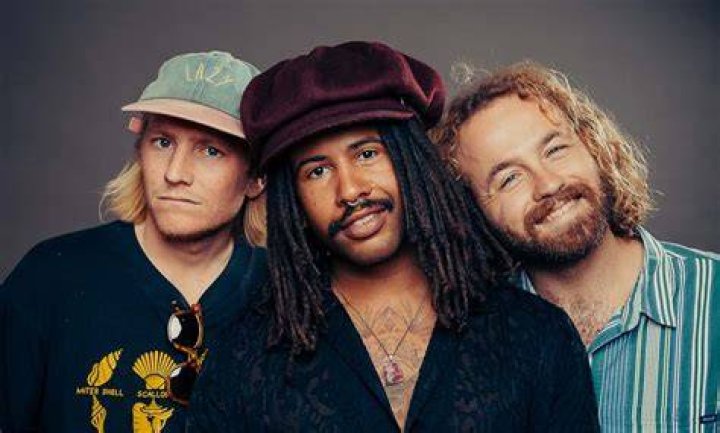 Ocean Alley on mental illness, life on the road, and another Like A Version