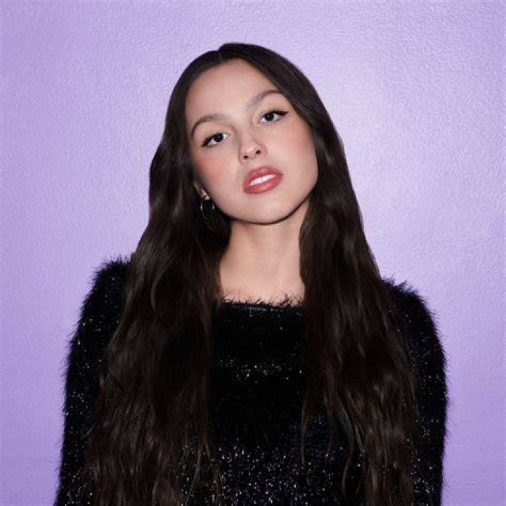Olivia Rodrigo 🦋 Olivia Rodrigo Wallpaper (43902290) Fanpop Page 2