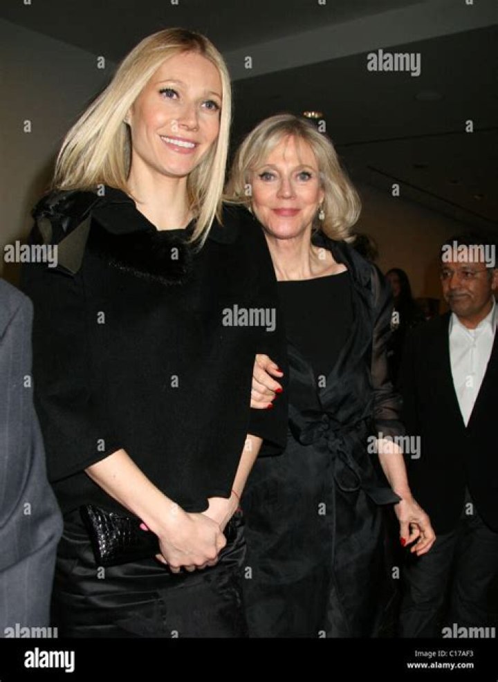 paltrow mother hires stock photography and images Alamy