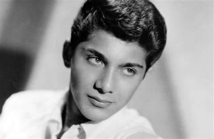 Paul Anka hosted at ImgBB — ImgBB