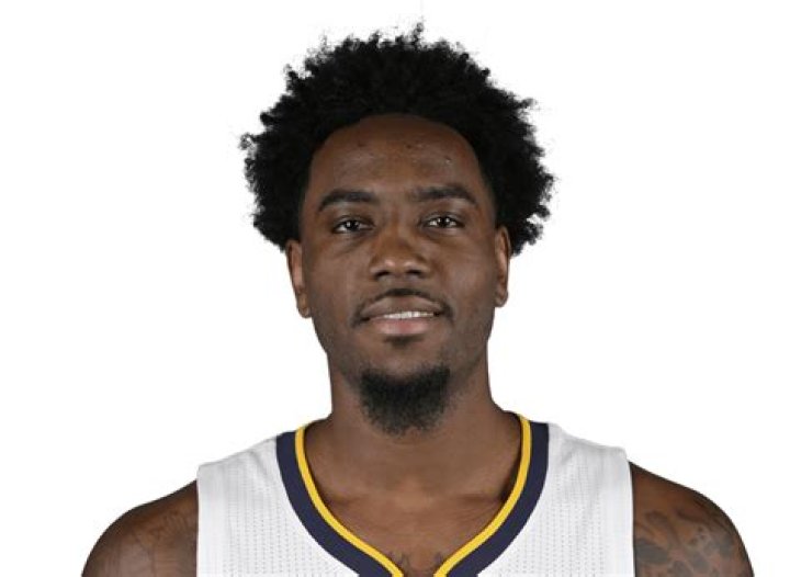 Photos of ExNBA Rakeem Christmas Proposing to Michael Jordan&rsquo;s