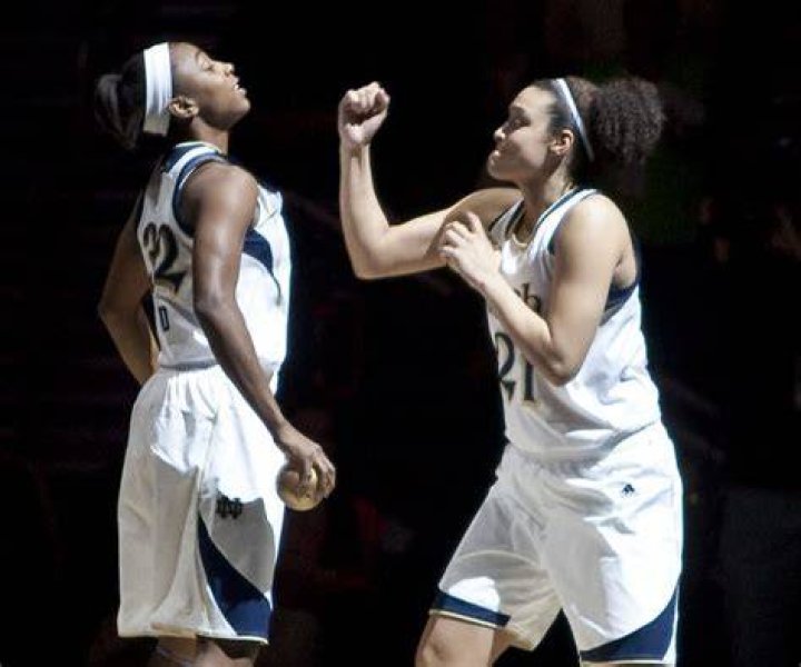 Photos Olympians Skylar DigginsSmith and Jewell Loyd