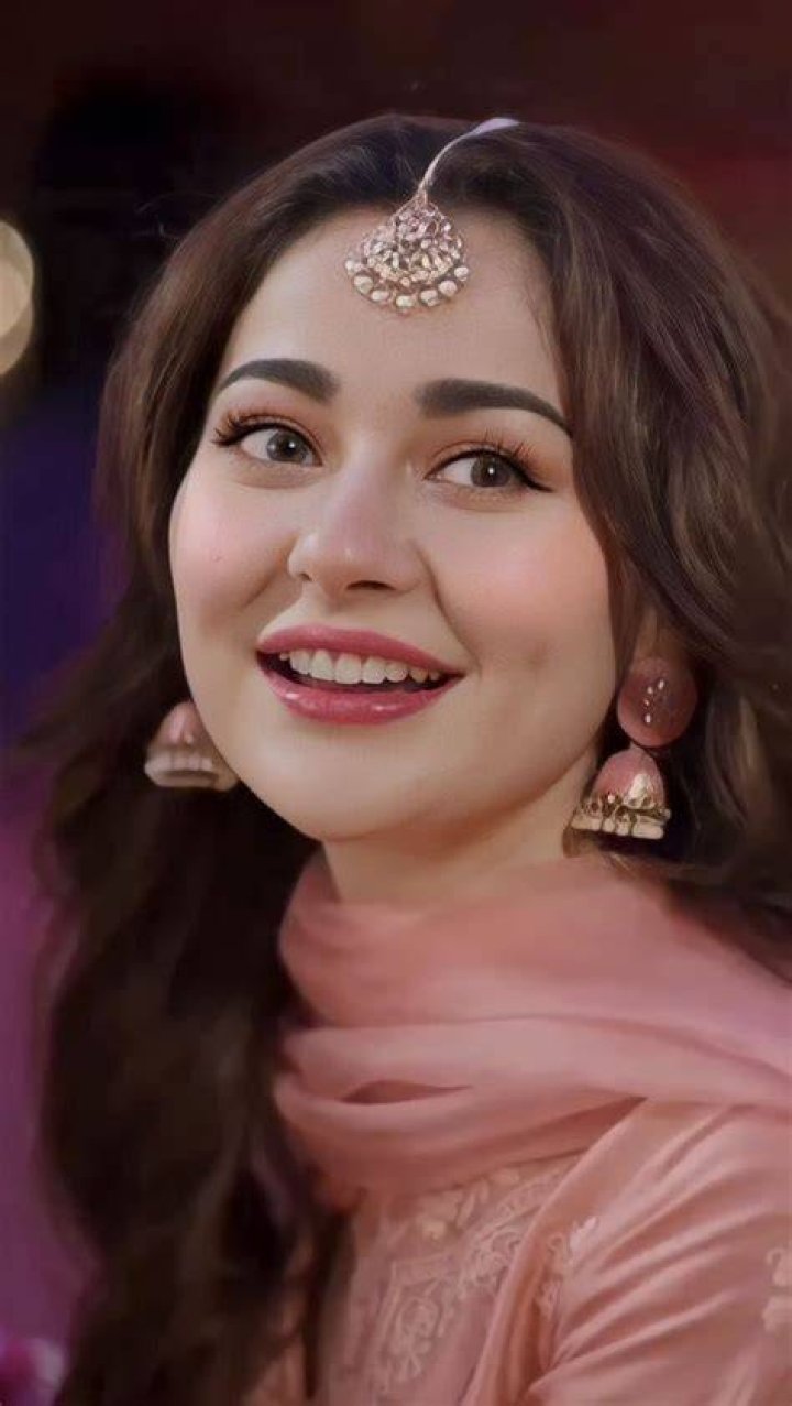 Pin on Hania Amir