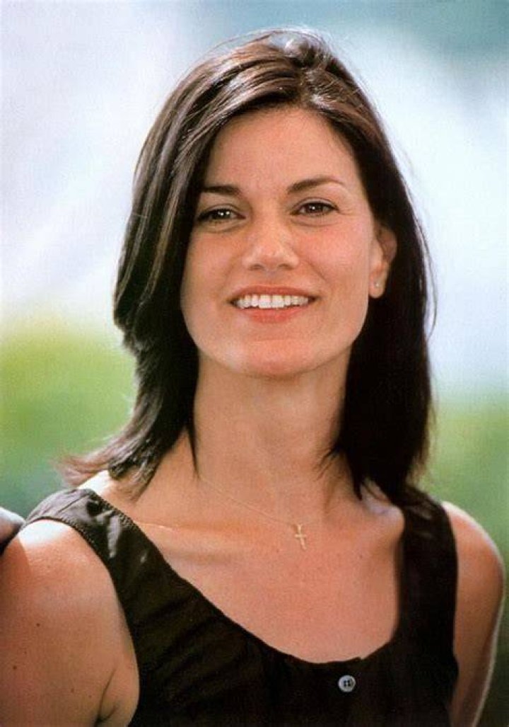 Pin on Linda Fiorentino