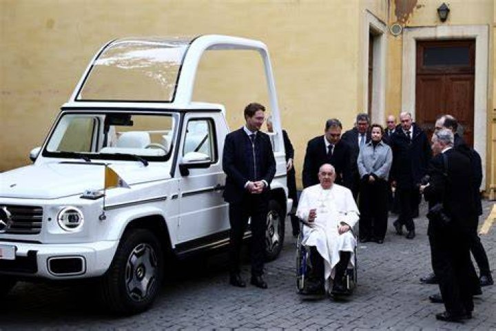 Pope Francis Unveils New 10 Commandments