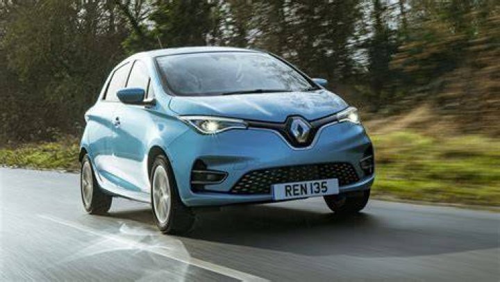 REVIEW My Zoe (2021)