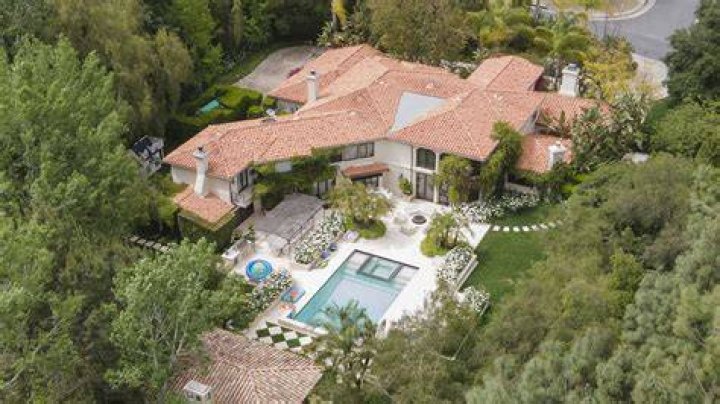 Rob Kardashian Home After Hospitalization Surprise Diabetes Diagnosis