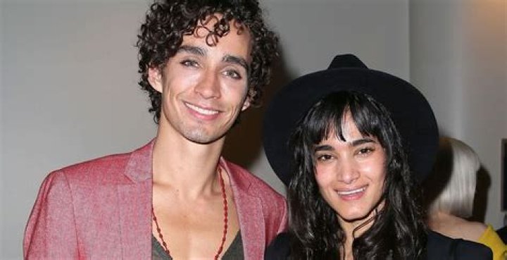 Robert Sheehan's Partner: Uncovering The Truth Behind His Personal Life