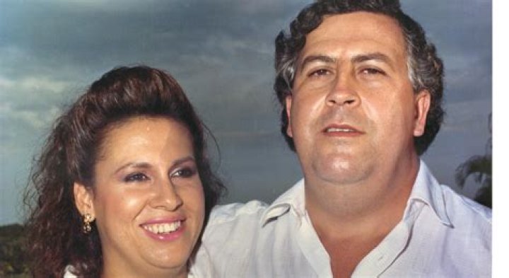Roberto Escobar Wife Claudia, What Is Pablo Escobar Blind Brother Net Worth?