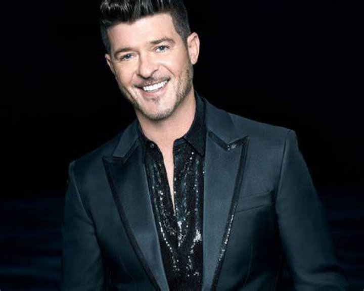 Robin Thicke Net Worth Fiancée Famous People Today