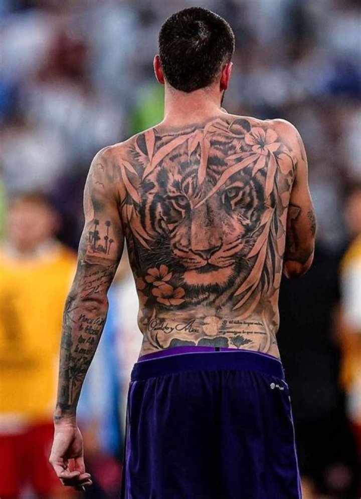 Rodrigo De Paul back tattoo photos