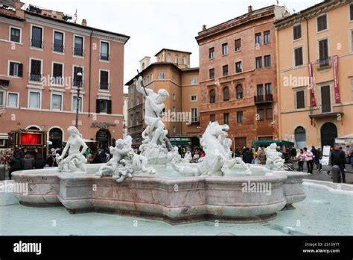 Rome, Italy. 15th Dec, 2021. Luca Zingaretti, Luisa Ranieri with Emma