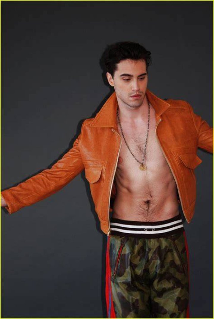 Ryan McCartan Ditches His Shirt for New Photo Shoot! Ryan McCartan