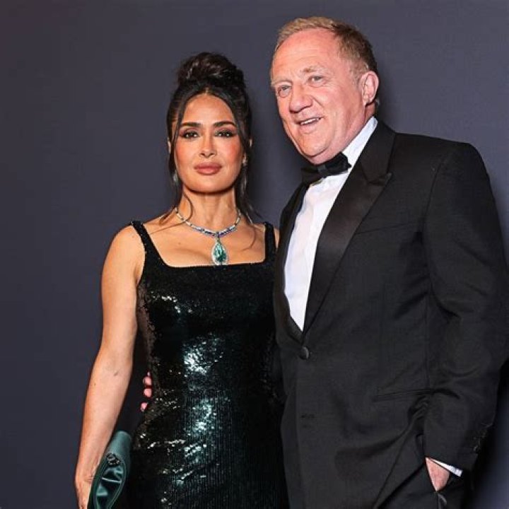 Salma Hayek and Husband's Sweetest Pictures POPSUGAR Latina Photo 5