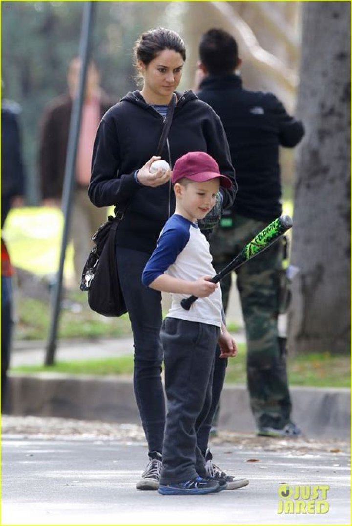 Shailene Woodley Takes Her OnScreen Son To The Park on 'Big Little