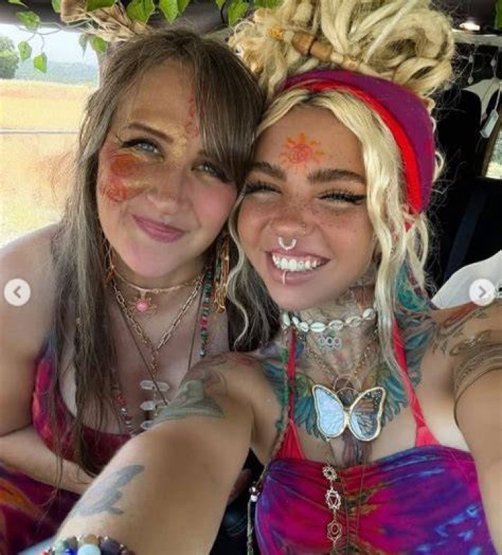 Shanin Blake/Sensualsunshine new strip teasing video Onlyfans leak