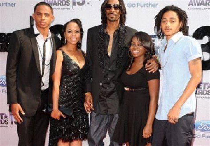 Shante Broadus Bio, Facts, Family Life of Snoop Dogg&rsquo;s Wife