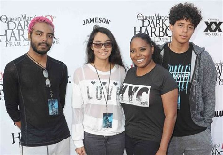 Shar Jackson and kids at Ratatouille premiere Moms & Babies
