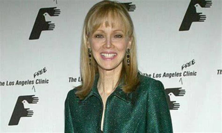 Shelley Long Net Worth 2022 How Much Money Does She Have?