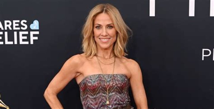 Sheryl Crow ‘Surviving breast cancer redefined who and how I am