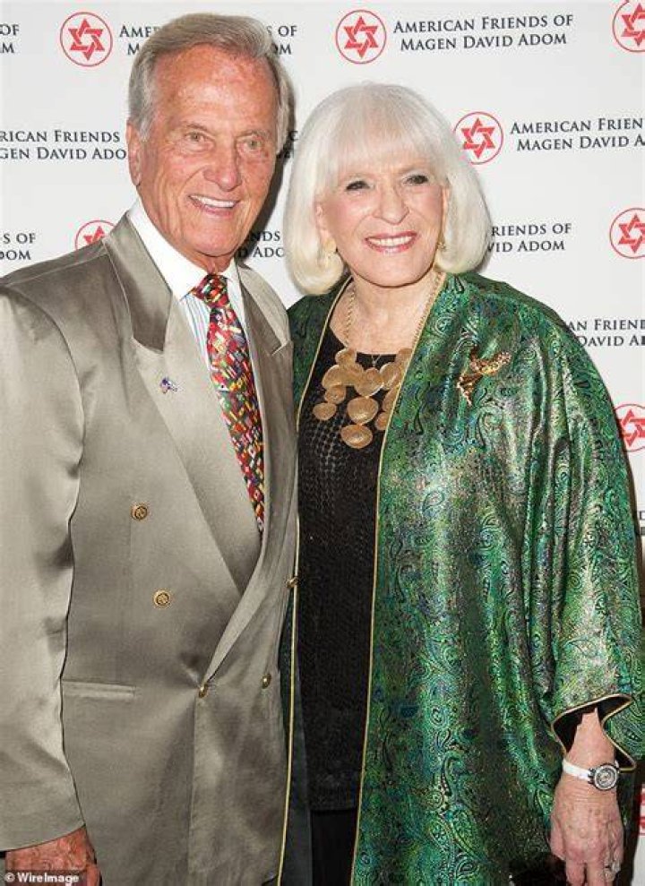 Shirley Boone, wife of legendary singer, Pat Boone, dies at her family home