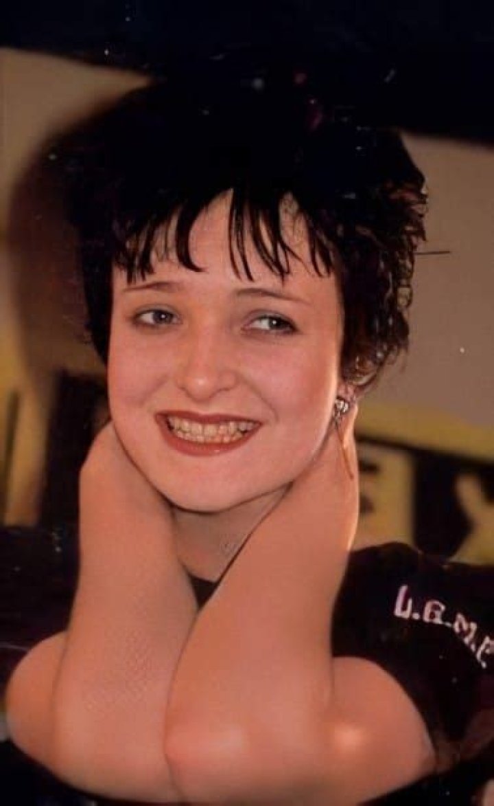 Siouxsie Sioux without makeup - SnapVibe