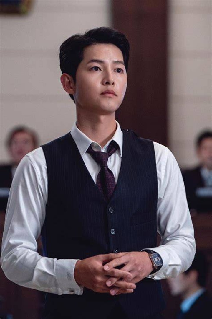 Song Joong Ki and Kim Ji Won in New Photo Spread Promoting Third and