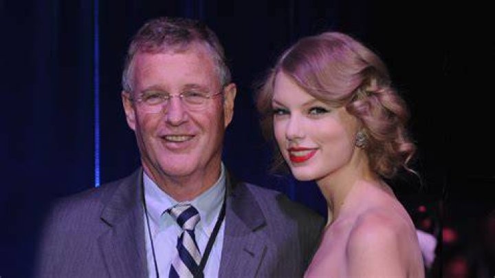 Taylor Swift&rsquo;s father Scott Swift interrupts &lsquo;home invasion&rsquo; at 4