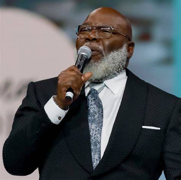 T.D. Jakes Apologizes for Volunteer&rsquo;s Arrest and Assault at Church 93