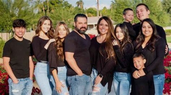 The Parents and Siblings to Blake Shelton, the King of Country Music