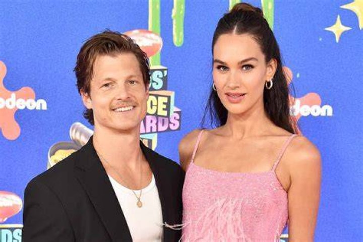TikTok Stars Josh and Abbie Herbert Expecting Baby No. 2