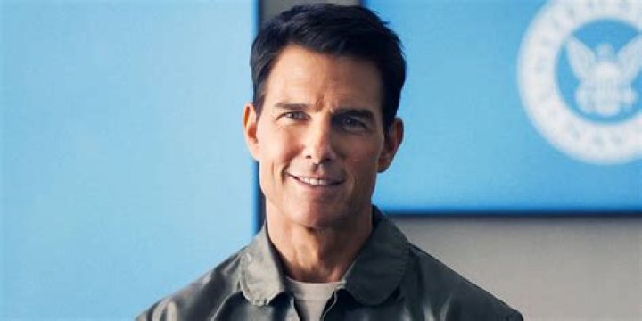 Tom Cruise's Middle Tooth — the Story Behind His Smile